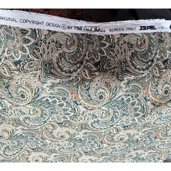Material Paisley 4.8 feet Screen Print Mill Creek Fabrics Zepel Remnant - Picture 1 of 5